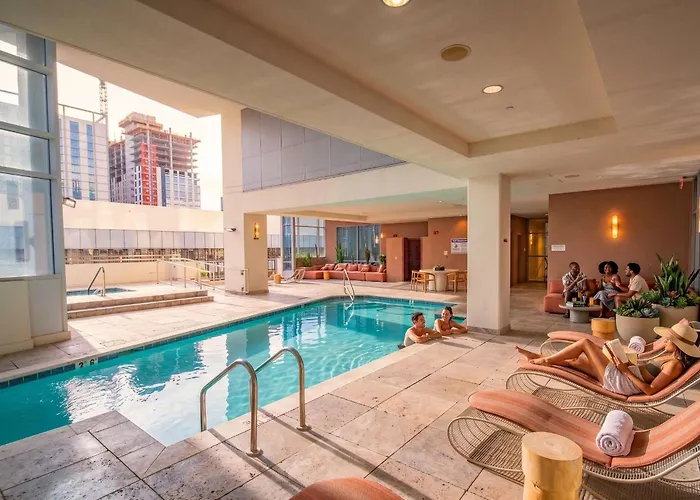 Apartment Downtown Phx Retreat Pool Gym Balcony Views Phoenix