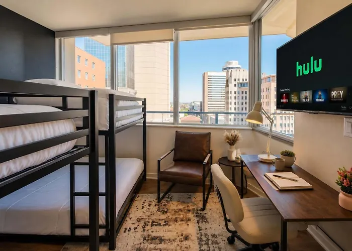 Downtown Phx Retreat Pool Gym Balcony Views * Phoenix