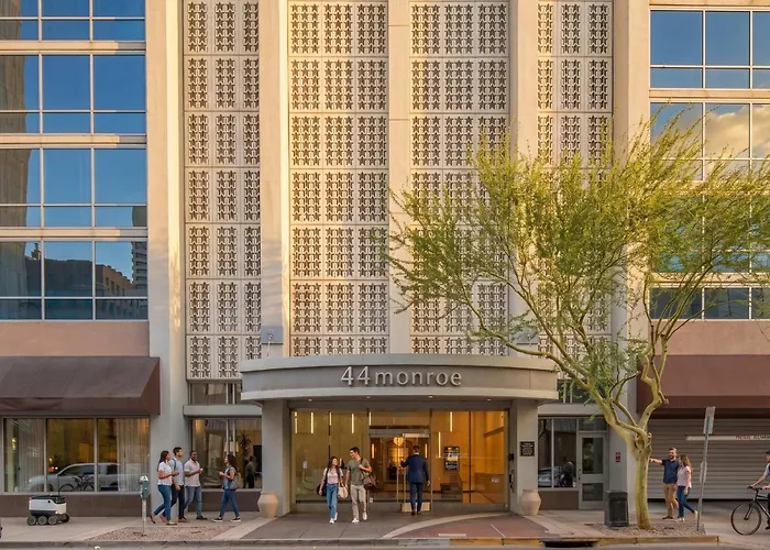 Downtown Phx Retreat Pool Gym Balcony Views Apartment Phoenix